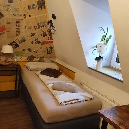 Victory - Handwerker Guest house